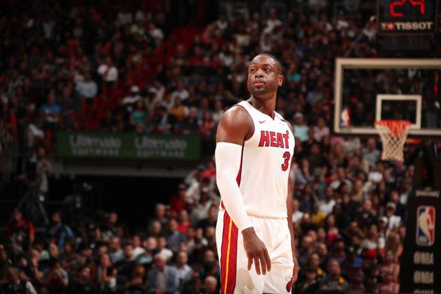 塔图姆压哨绝杀绿军险胜猛龙 雄鹿遭误判输球