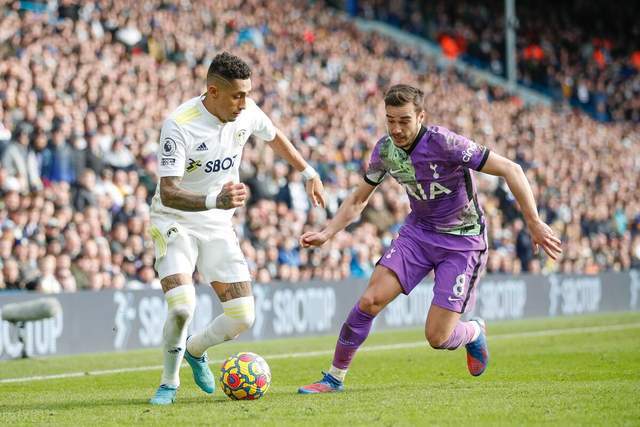 库里31分詹姆斯40+8+9 勇士力克湖人回西部第9