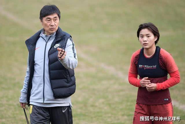 水晶宫600万欧报价科斯蒂奇 尤文要价800万欧